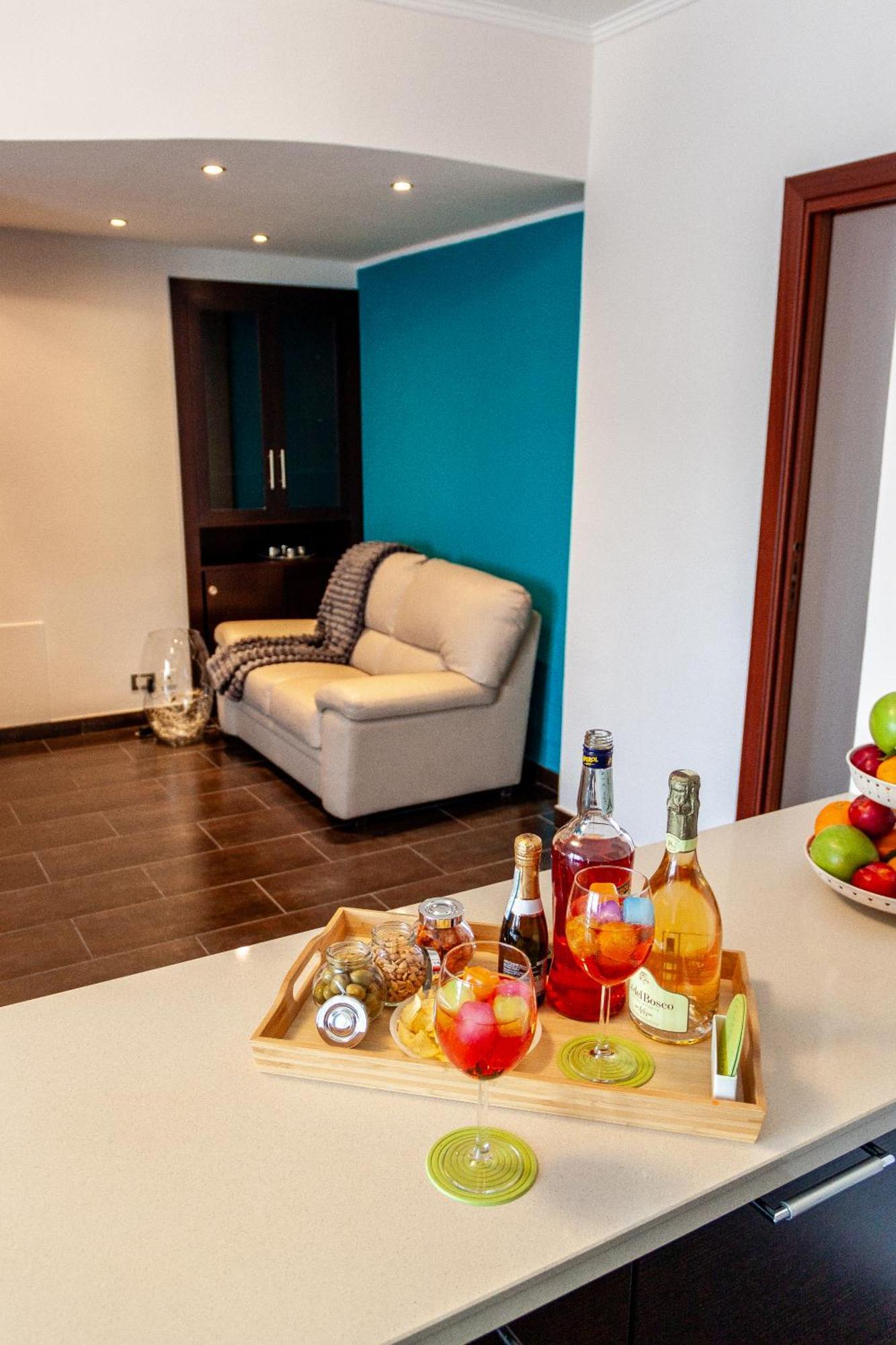 A Casa Di Marco Guesthouse - Apt Di Ciampino E Stazione Per Roma Marino Luaran gambar