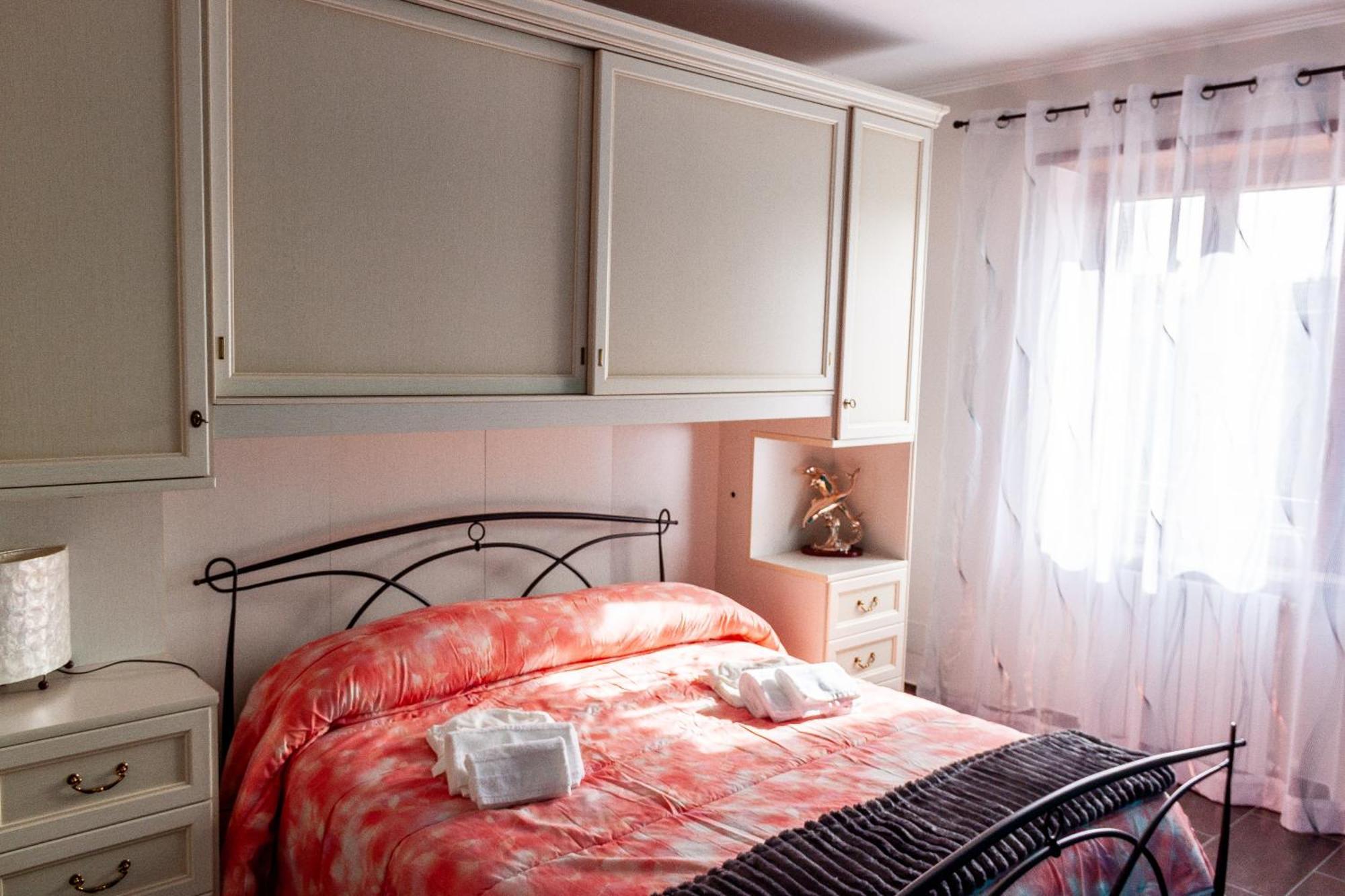 A Casa Di Marco Guesthouse - Apt Di Ciampino E Stazione Per Roma Marino Luaran gambar