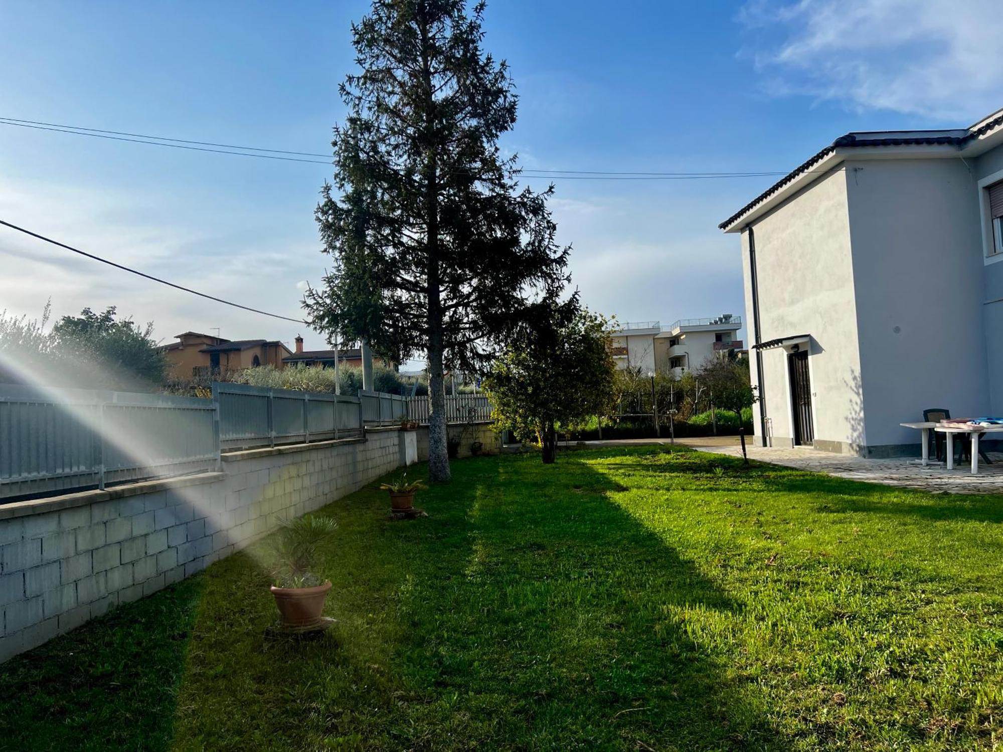 A Casa Di Marco Guesthouse - Apt Di Ciampino E Stazione Per Roma Marino Luaran gambar