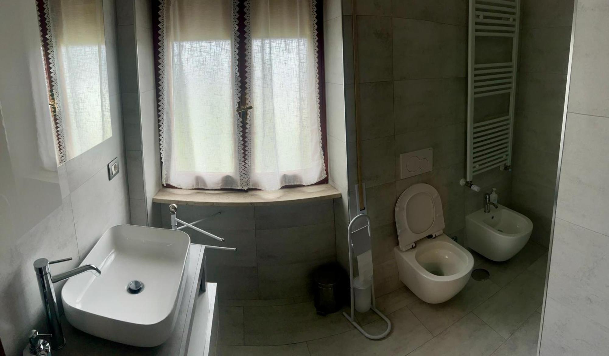 A Casa Di Marco Guesthouse - Apt Di Ciampino E Stazione Per Roma Marino Luaran gambar